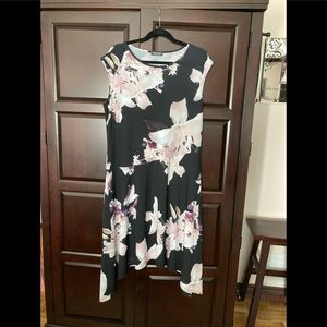 Marallis Black and Pink Floral Lily Dress Size L